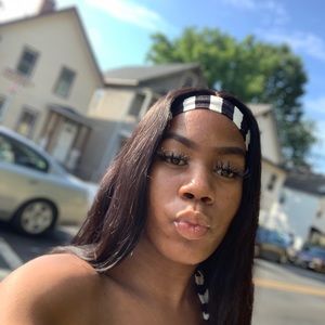 Meet your Posher, Keyera